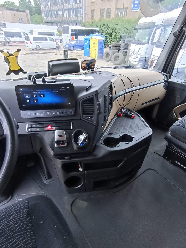 Tractor unit MERCEDES-BENZ ACTROS 1845*BIGSPACE*STANDARD: picture 13
