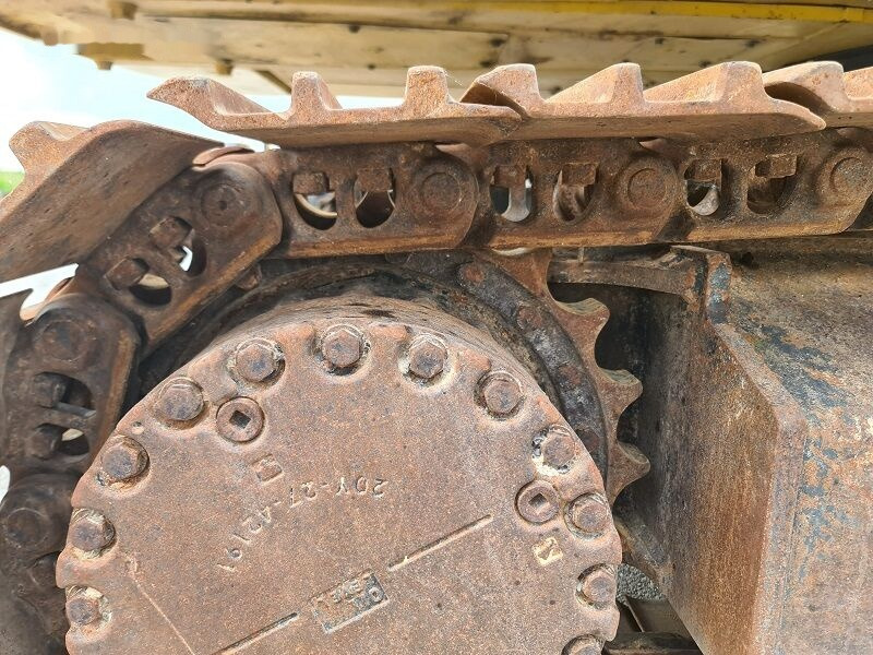 Crawler excavator Komatsu PC240NLC-11: picture 19