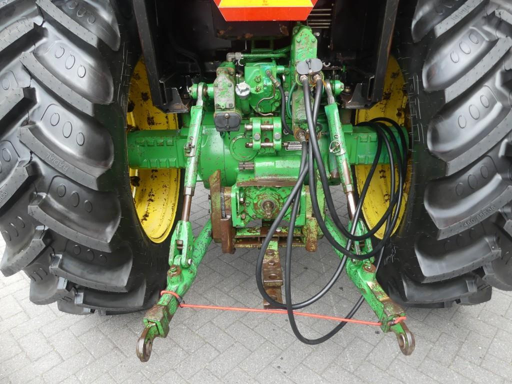 International 744S - Farm tractor: picture 5 International 744S - Farm tractor: picture 5