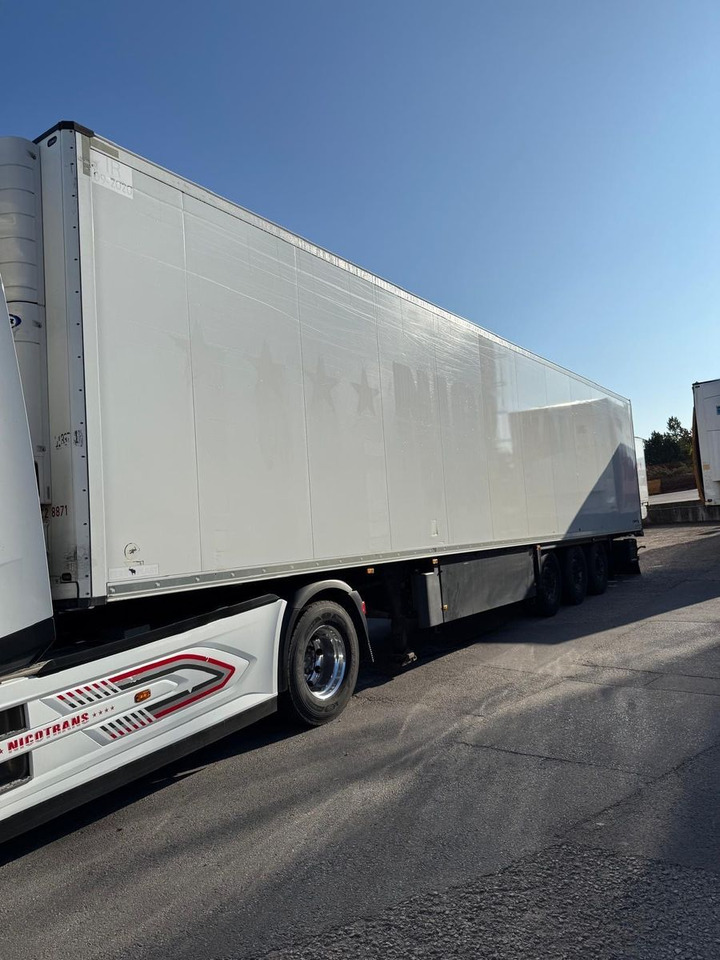 Schmitz Cargobull SKO 24 Carrier - Refrigerator semi-trailer: picture 2 Schmitz Cargobull SKO 24 Carrier - Refrigerator semi-trailer: picture 2