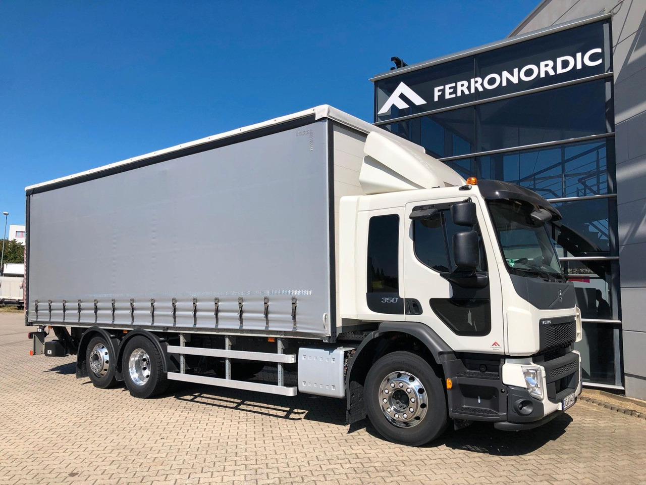 Volvo FE 350 26T 6x2 Lenkachse*ALU*LBW*EDSCHA - Curtainsider truck: picture 1 Volvo FE 350 26T 6x2 Lenkachse*ALU*LBW*EDSCHA - Curtainsider truck: picture 1