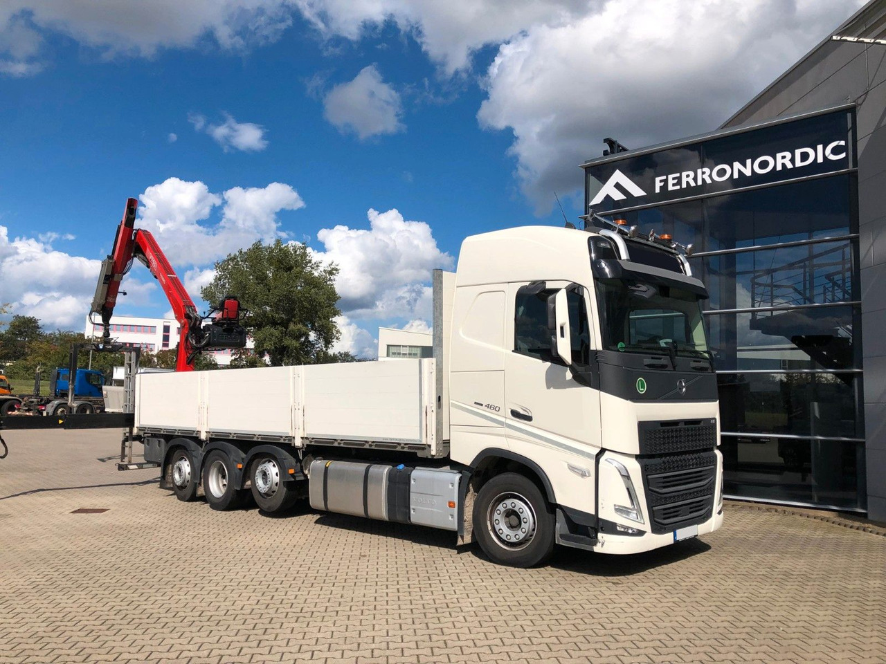Volvo FH460 8x2 TRIDEM VLA&NLA gelenkt*FASSI F215AS.24 - Dropside/ Flatbed truck, Crane truck: picture 5 Volvo FH460 8x2 TRIDEM VLA&NLA gelenkt*FASSI F215AS.24 - Dropside/ Flatbed truck, Crane truck: picture 5