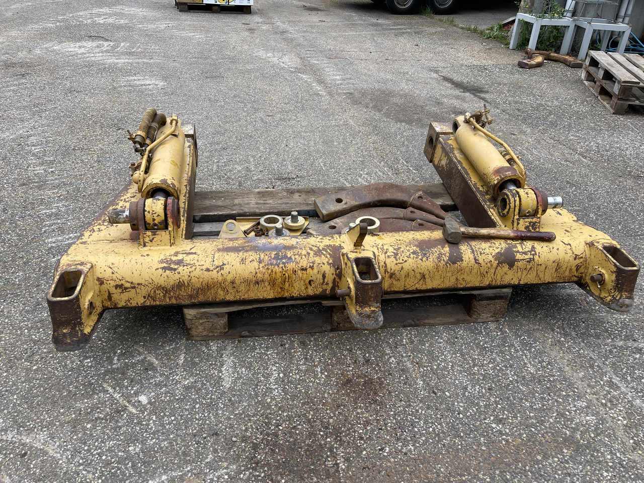 CATERPILLAR Multi Shank - Ripper for Crawler loader: picture 4 CATERPILLAR Multi Shank - Ripper for Crawler loader: picture 4