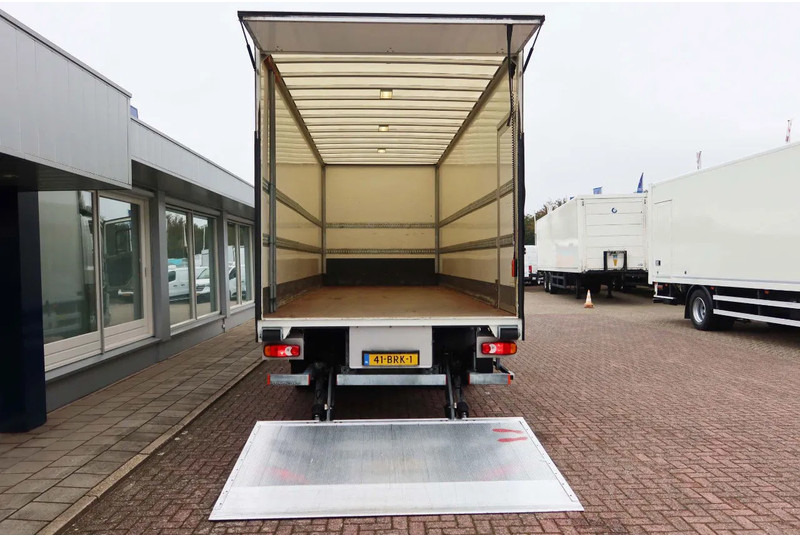 DAF CF 290 Bakwagen+Klep Dhollandia 1500 kg - Box truck: picture 4 DAF CF 290 Bakwagen+Klep Dhollandia 1500 kg - Box truck: picture 4