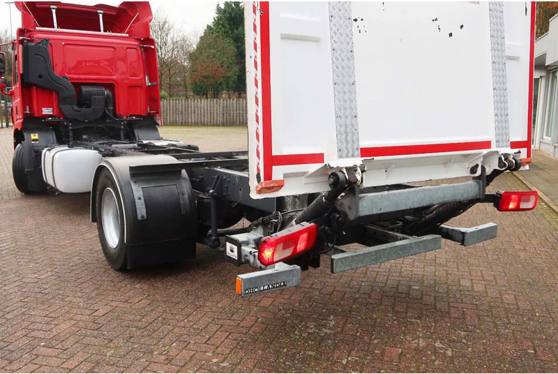 DAF CF 290 FA Chassis + 2500 KG Dhollandia laadklep - Cab chassis truck: picture 3 DAF CF 290 FA Chassis + 2500 KG Dhollandia laadklep - Cab chassis truck: picture 3