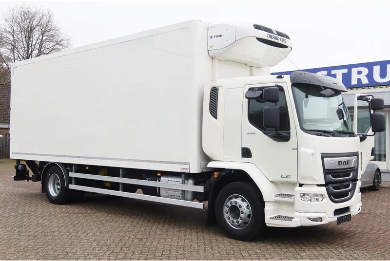 DAF LF 290 Koel/Vries+ Klep 1500 kg Thermoking T 600R - Refrigerator truck: picture 2 DAF LF 290 Koel/Vries+ Klep 1500 kg Thermoking T 600R - Refrigerator truck: picture 2