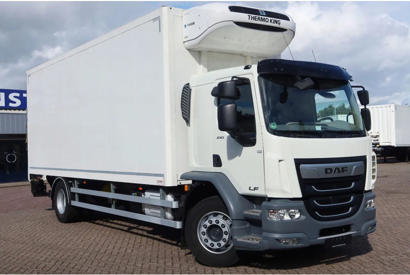 DAF LF 290 Koel/Vries+Klep 1500 kg Thermoking T 600R - Refrigerator truck: picture 2 DAF LF 290 Koel/Vries+Klep 1500 kg Thermoking T 600R - Refrigerator truck: picture 2