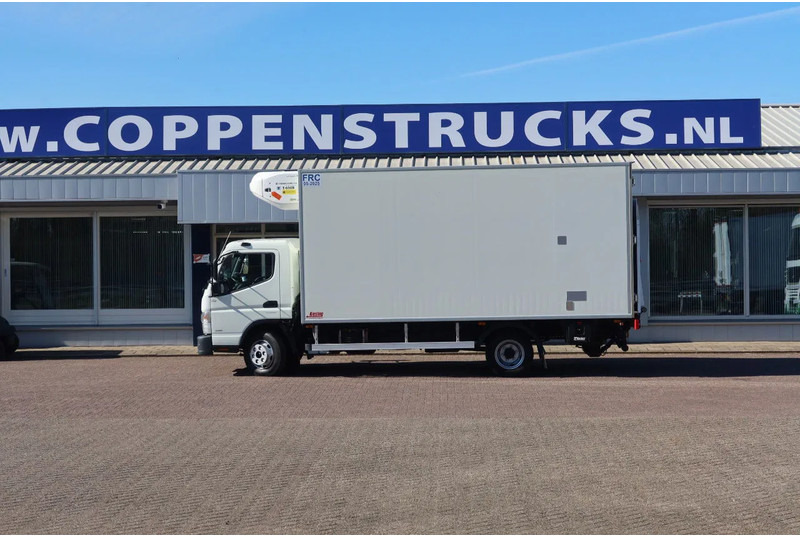 FUSO Canter Thermoking T 600R Koel/Vries + Laadklep - Refrigerator truck: picture 2 FUSO Canter Thermoking T 600R Koel/Vries + Laadklep - Refrigerator truck: picture 2