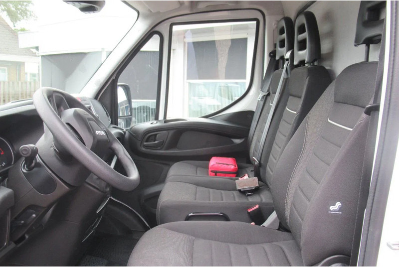 Iveco Daily 35C16 Bak + klep - Box van: picture 5 Iveco Daily 35C16 Bak + klep - Box van: picture 5