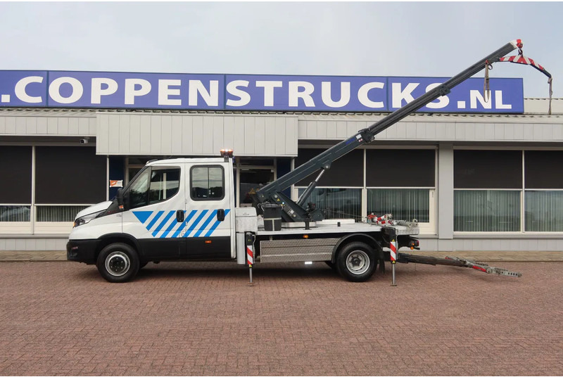 Iveco Daily 70 C 16 Recovery-truck,Bergingswagen , Apschlep. 7 persoons. ALS NIEUW - Autotransporter truck: picture 2 Iveco Daily 70 C 16 Recovery-truck,Bergingswagen , Apschlep. 7 persoons. ALS NIEUW - Autotransporter truck: picture 2