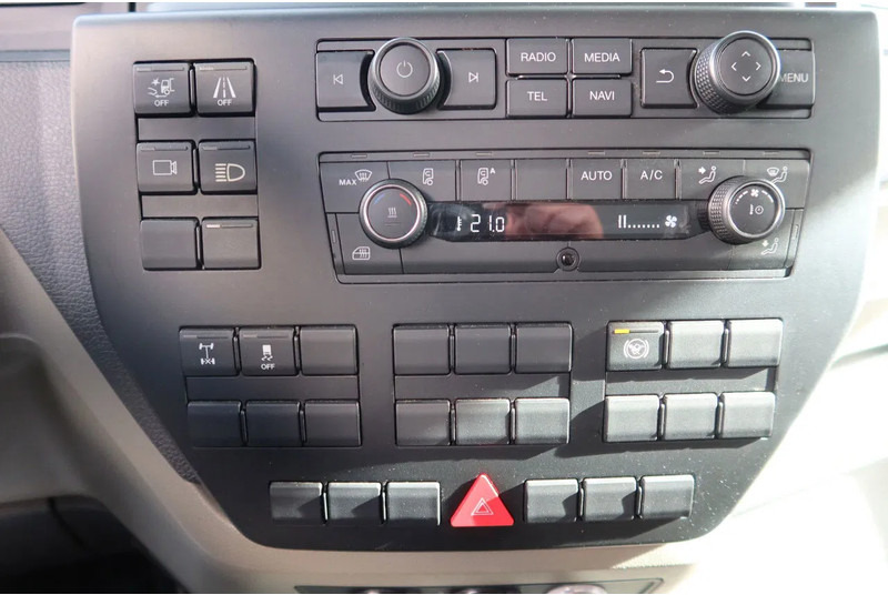 Box truck MAN TGM 15.290 Bak + klep Full air suspension Euro 6 Automaat: picture 10 Box truck MAN TGM 15.290 Bak + klep Full air suspension Euro 6 Automaat: picture 10