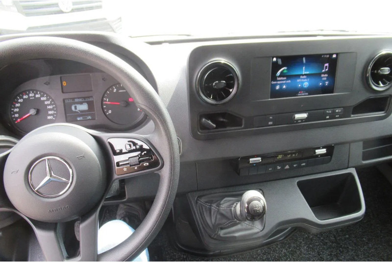 Mercedes-Benz Sprinter 317 CDI Koel / Vries/ verwarmen Carrier Xarios 350 + 220 volt nacht stekkerL2/H2 - Refrigerated van: picture 5 Mercedes-Benz Sprinter 317 CDI Koel / Vries/ verwarmen Carrier Xarios 350 + 220 volt nacht stekkerL2/H2 - Refrigerated van: picture 5