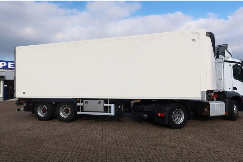 Sor IBERICA City trailer Koel/Vries+ klep 2500kg Bi-temp Carrier Vektor 19 MT - Refrigerator semi-trailer: picture 3 Sor IBERICA City trailer Koel/Vries+ klep 2500kg Bi-temp Carrier Vektor 19 MT - Refrigerator semi-trailer: picture 3