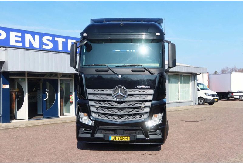 Mercedes-Benz Actros 1942 LS 4x2 - Tractor unit: picture 3 Mercedes-Benz Actros 1942 LS 4x2 - Tractor unit: picture 3