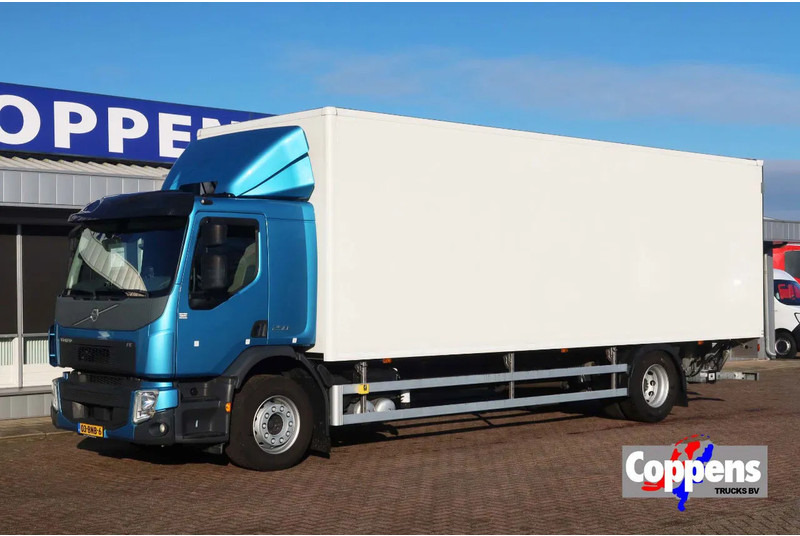 Box truck Volvo FE 250 Bakwagen + Dhollandia klep 2500 KG. 49.000 KM!!: picture 1