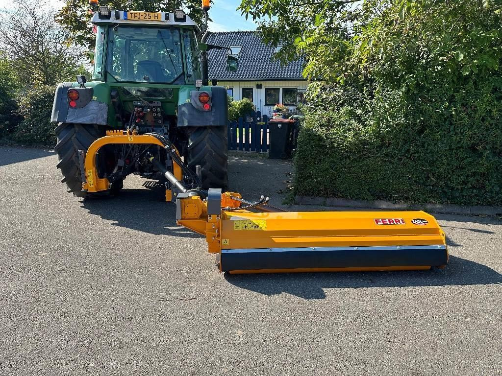 Ferri ZMTE 2000 PRO verstek klepelmaaier (bj 2023) - Verge mower: picture 1 Ferri ZMTE 2000 PRO verstek klepelmaaier (bj 2023) - Verge mower: picture 1