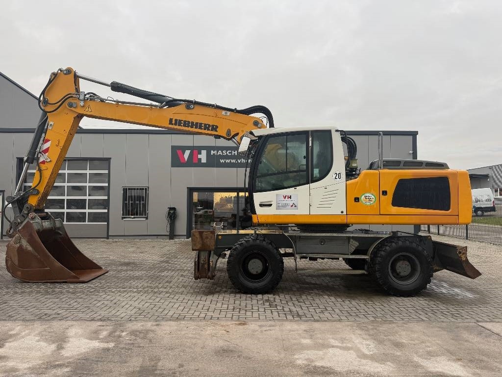 Liebherr A 924 - Wheel excavator: picture 2 Liebherr A 924 - Wheel excavator: picture 2