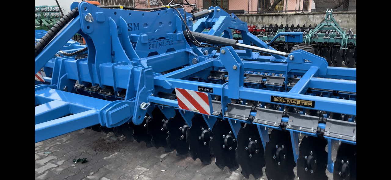 SOIL MASTER _GRAND MASTER SERIES FOLDABLE AND TRAILED TYPE MULTI DISC HARROW (RUBBER TYPE LEG) - Disc harrow: picture 4 SOIL MASTER _GRAND MASTER SERIES FOLDABLE AND TRAILED TYPE MULTI DISC HARROW (RUBBER TYPE LEG) - Disc harrow: picture 4