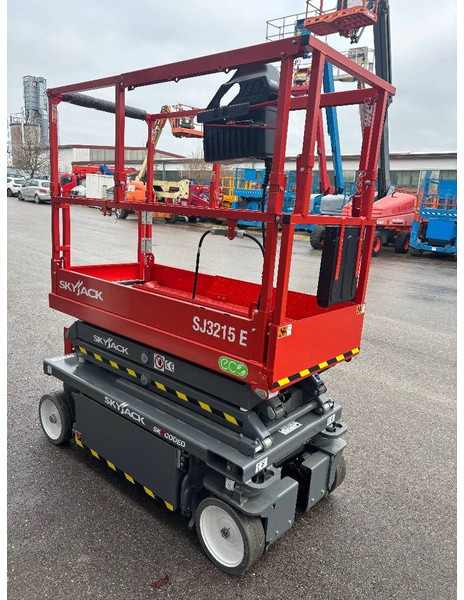 Skyjack SJ 3215 E - 6,44m Elektro Scherenarbeitsbühne - Scissor lift: picture 5 Skyjack SJ 3215 E - 6,44m Elektro Scherenarbeitsbühne - Scissor lift: picture 5