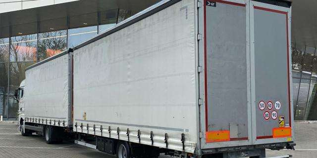 MAN TGX18.470 4x2 LL Retarder (8830) - Curtainsider truck: picture 3 MAN TGX18.470 4x2 LL Retarder (8830) - Curtainsider truck: picture 3