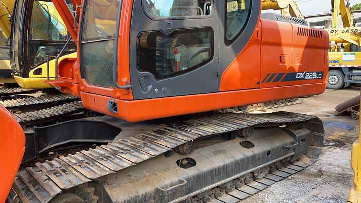 Best Selling DOOSAN excavator machine construction used machinery equipment dx225 DX60 DX70 DH60 DH220 used excavators in stock - Excavator: picture 2 Best Selling DOOSAN excavator machine construction used machinery equipment dx225 DX60 DX70 DH60 DH220 used excavators in stock - Excavator: picture 2