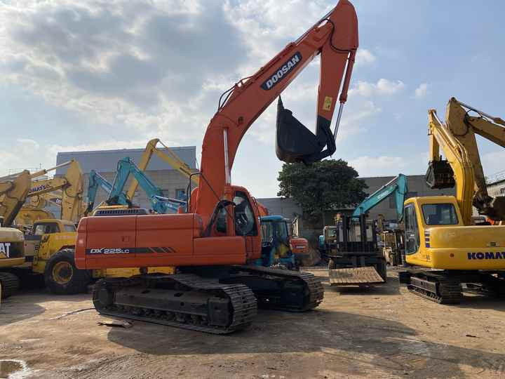Best Selling DOOSAN excavator machine construction used machinery equipment dx225 DX60 DX70 DH60 DH220 used excavators in stock - Excavator: picture 2 Best Selling DOOSAN excavator machine construction used machinery equipment dx225 DX60 DX70 DH60 DH220 used excavators in stock - Excavator: picture 2