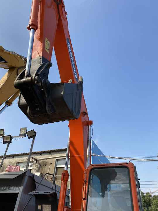 Best Selling DOOSAN excavator machine construction used machinery equipment dx225 DX60 DX70 DH60 DH220 used excavators in stock - Excavator: picture 5 Best Selling DOOSAN excavator machine construction used machinery equipment dx225 DX60 DX70 DH60 DH220 used excavators in stock - Excavator: picture 5