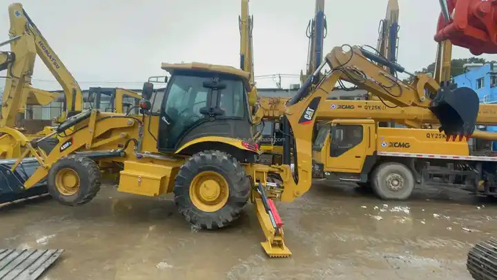 HT636 Mini Tractor with Front End Loader and Backhoe Efficient Cat 420F2 Backhoe Loader Weichai Engine New Condition - Backhoe loader: picture 3 HT636 Mini Tractor with Front End Loader and Backhoe Efficient Cat 420F2 Backhoe Loader Weichai Engine New Condition - Backhoe loader: picture 3