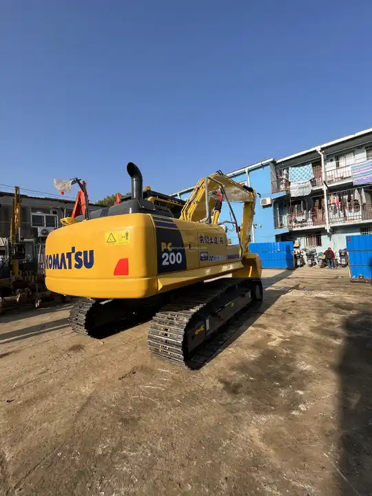 Komatsu PC200-8 Excavator/used Heavy Duty Equipment/komatsu Construction Machine Used Excavator PC 200-8 PC220-8 Used Japan Ltd. - Crawler excavator: picture 4 Komatsu PC200-8 Excavator/used Heavy Duty Equipment/komatsu Construction Machine Used Excavator PC 200-8 PC220-8 Used Japan Ltd. - Crawler excavator: picture 4