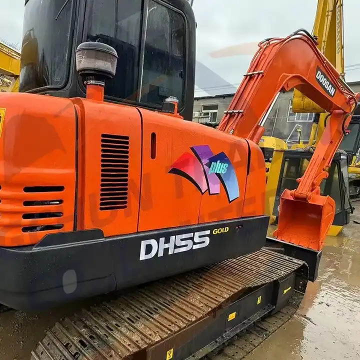 Mini 5ton Used Excavator Doosan DH55 with nice condition Korea low working hour multifunction crawler excavator Doosan DH55 - Excavator: picture 1 Mini 5ton Used Excavator Doosan DH55 with nice condition Korea low working hour multifunction crawler excavator Doosan DH55 - Excavator: picture 1