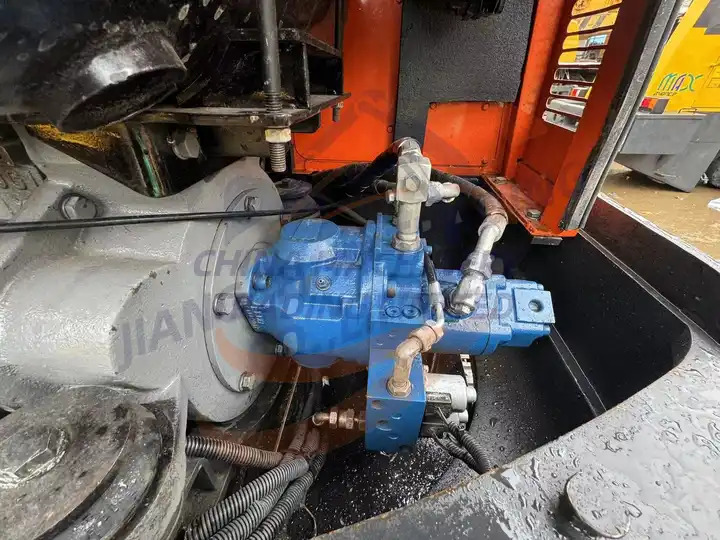 Original South Korea Doosan DH55 Excavator Doosan Excavator In Low Price Used Doosan Excavator For Hot Sale - Excavator: picture 5 Original South Korea Doosan DH55 Excavator Doosan Excavator In Low Price Used Doosan Excavator For Hot Sale - Excavator: picture 5