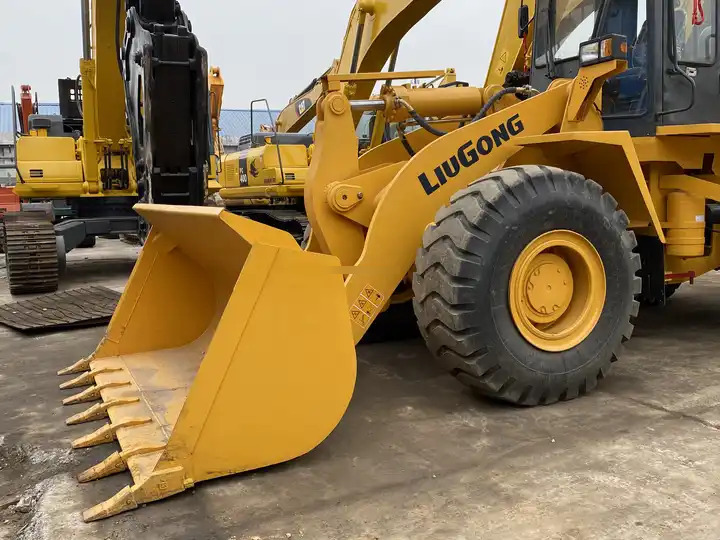 Second hand LiuGong wheel loader LG856 ,good condition chinese loader 856 wheel loader ,Liu gong Wheel Loader 856 Earth-moving - Wheel loader: picture 5 Second hand LiuGong wheel loader LG856 ,good condition chinese loader 856 wheel loader ,Liu gong Wheel Loader 856 Earth-moving - Wheel loader: picture 5