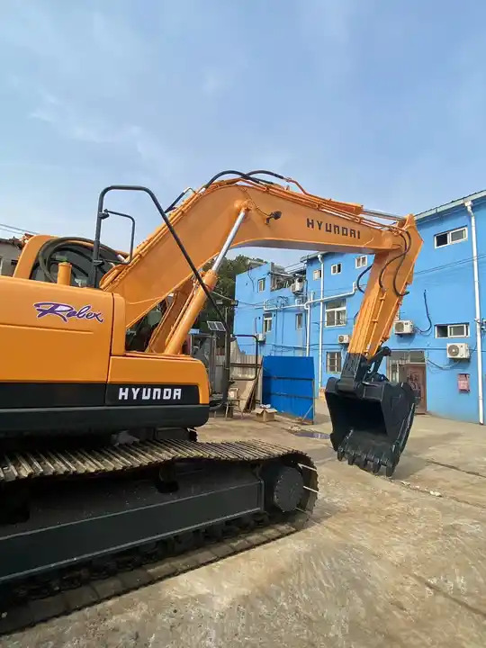 Used Hyundai 225 excavator second hand Korea Hyundai excavator Excavadoras de segunda mano - Excavator: picture 2 Used Hyundai 225 excavator second hand Korea Hyundai excavator Excavadoras de segunda mano - Excavator: picture 2