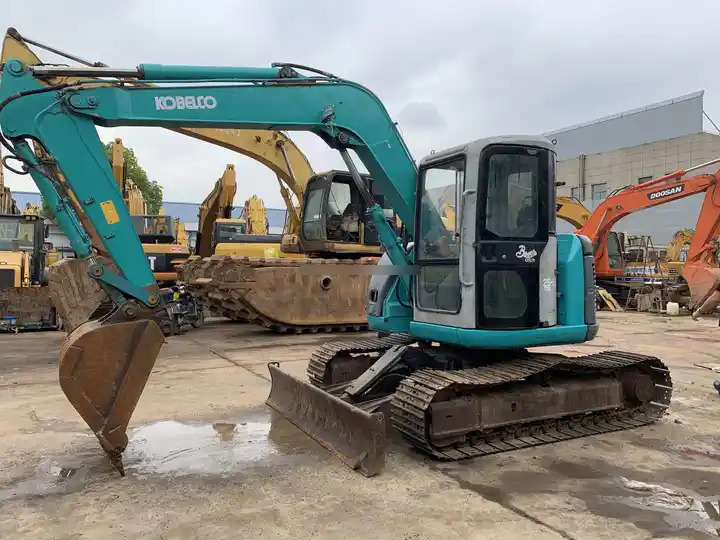 Used hydraulic Crawler Excavator Excavator Machine 7 Ton Kobelco SK75 Excavator  good construction machinery for sale - Mini excavator: picture 4 Used hydraulic Crawler Excavator Excavator Machine 7 Ton Kobelco SK75 Excavator  good construction machinery for sale - Mini excavator: picture 4