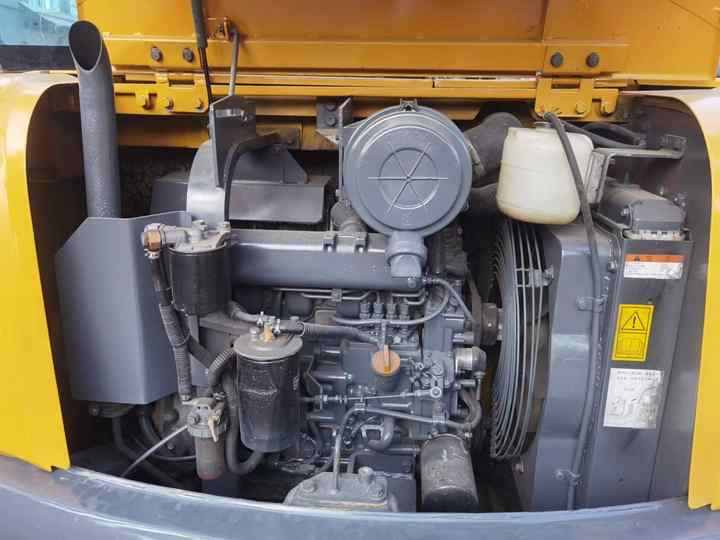 Used komatsu PC 56-7 Pc60-7 Crawler Excavator 6 Ton Excavator In Shanghai China For Sale PC 60 60-7 PC60 PC78 Nice excavator - Crawler excavator: picture 4 Used komatsu PC 56-7 Pc60-7 Crawler Excavator 6 Ton Excavator In Shanghai China For Sale PC 60 60-7 PC60 PC78 Nice excavator - Crawler excavator: picture 4