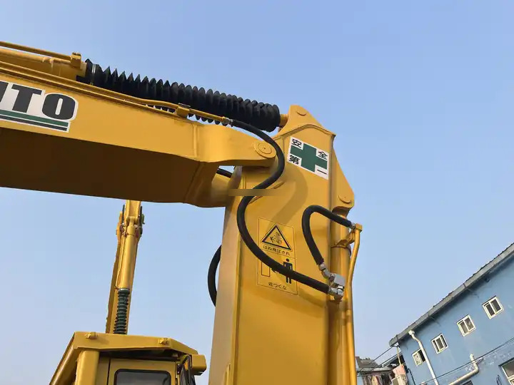 Crawler excavator Well-Maintained japan original low hourS used Komatsu PC130-7 excavator for hot sale: picture 6