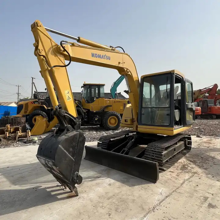 Komatsu used pc60-7 excavator/used 6ton excavator /Komatsu japan pc60-7 mini used excavator for sale Komatsu  excavator - Crawler excavator: picture 1 Komatsu used pc60-7 excavator/used 6ton excavator /Komatsu japan pc60-7 mini used excavator for sale Komatsu  excavator - Crawler excavator: picture 1