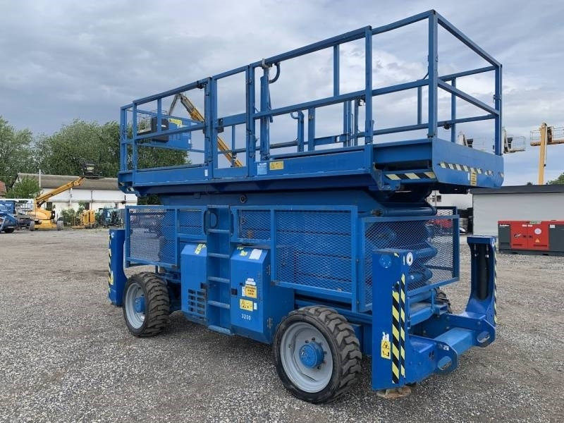 Genie GS5390 - 18m - 4x4 - Diesel - Scissor lift: picture 1 Genie GS5390 - 18m - 4x4 - Diesel - Scissor lift: picture 1