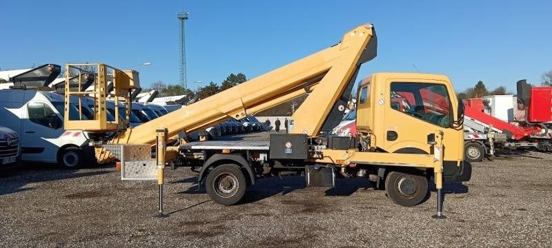 Nissan Cabstar Ruthmann TB270 - 27m - 230 kg - Truck mounted aerial platform: picture 4 Nissan Cabstar Ruthmann TB270 - 27m - 230 kg - Truck mounted aerial platform: picture 4