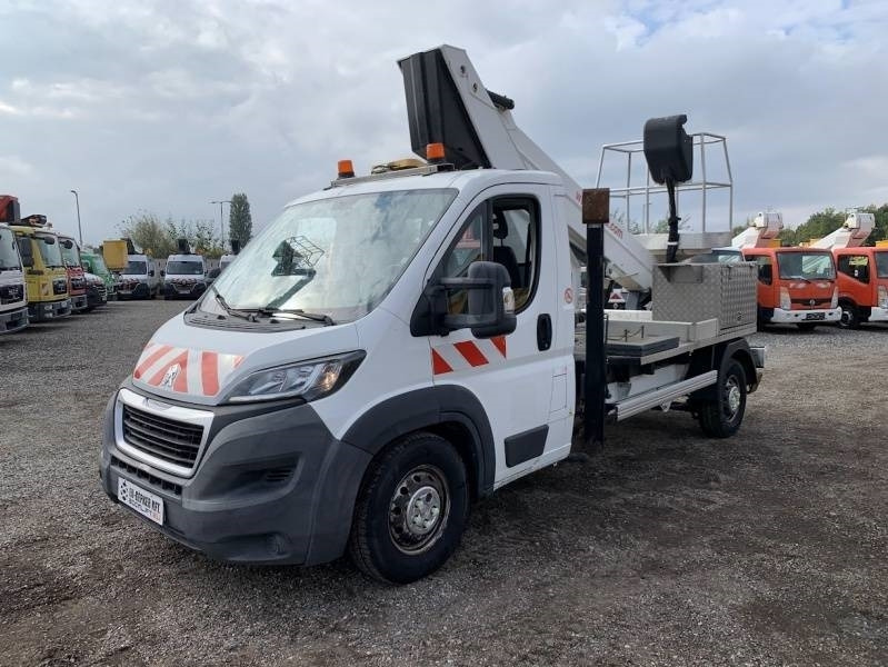 Peugeot Boxer Isoli VT42NEXS - 14,1m, 240kg  - Truck mounted aerial platform: picture 2 Peugeot Boxer Isoli VT42NEXS - 14,1m, 240kg  - Truck mounted aerial platform: picture 2