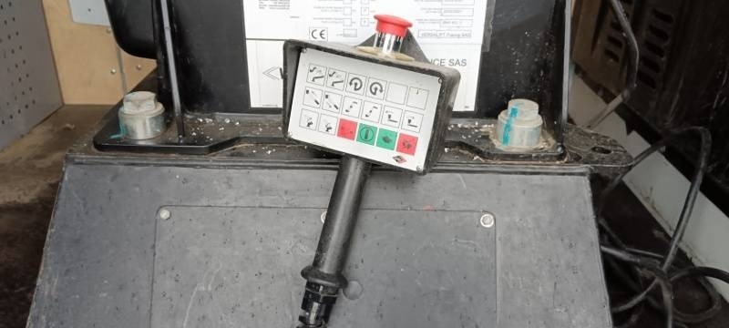 Truck mounted aerial platform Renault Master Versalift VTL135 EVO - 13,3 m - 120kg: picture 13