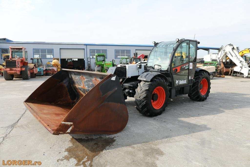 Bobcat TL38.70HF - Telescopic handler: picture 1 Bobcat TL38.70HF - Telescopic handler: picture 1