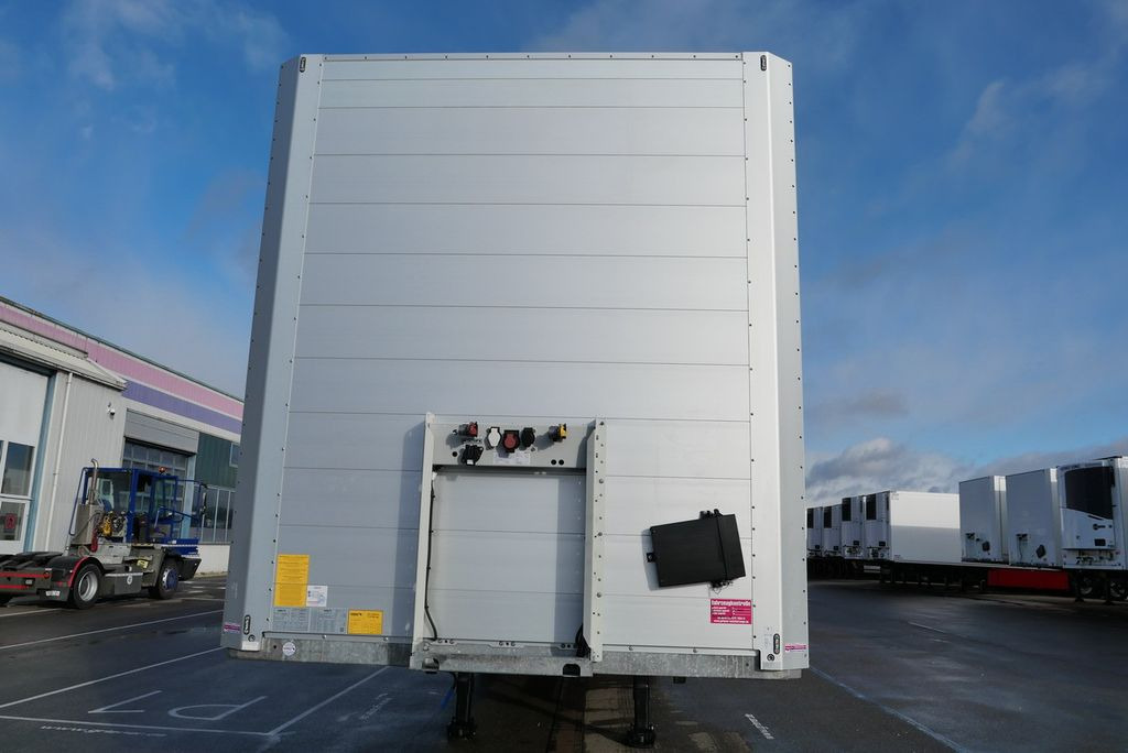 Closed box semi-trailer Schmitz Cargobull SKO 24/ 3 x ZURRLEISTE / LED/ LIFT 39 tsd km: picture 8
