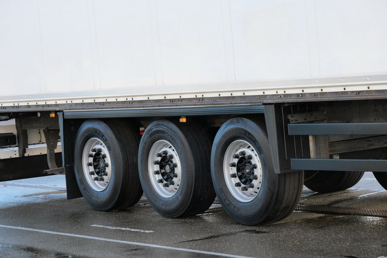 Schmitz Cargobull SKO 24/DOPPELSTOCK /  ZURRLEISTE / LASI 12642 XL - Closed box semi-trailer: picture 5 Schmitz Cargobull SKO 24/DOPPELSTOCK /  ZURRLEISTE / LASI 12642 XL - Closed box semi-trailer: picture 5