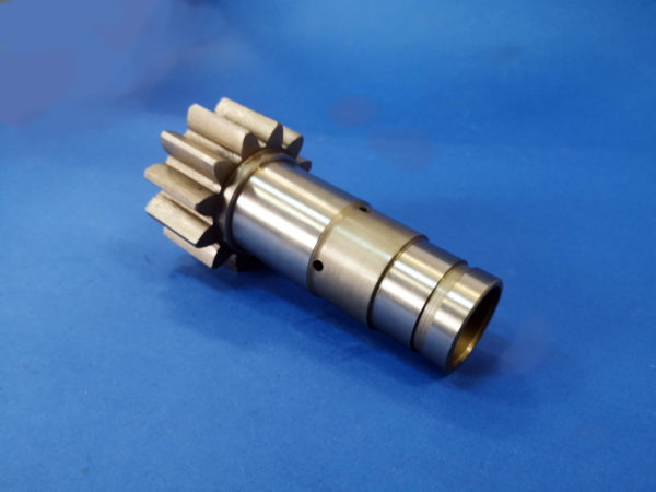 010010A Swing motor shaft Kubota KX 41-3V - Swing motor for Construction machinery: picture 1 010010A Swing motor shaft Kubota KX 41-3V - Swing motor for Construction machinery: picture 1