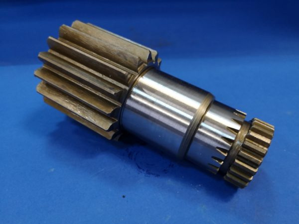 010280A Wałek silnika obrotu Terex TC20 - Swing motor for Construction machinery: picture 1 010280A Wałek silnika obrotu Terex TC20 - Swing motor for Construction machinery: picture 1