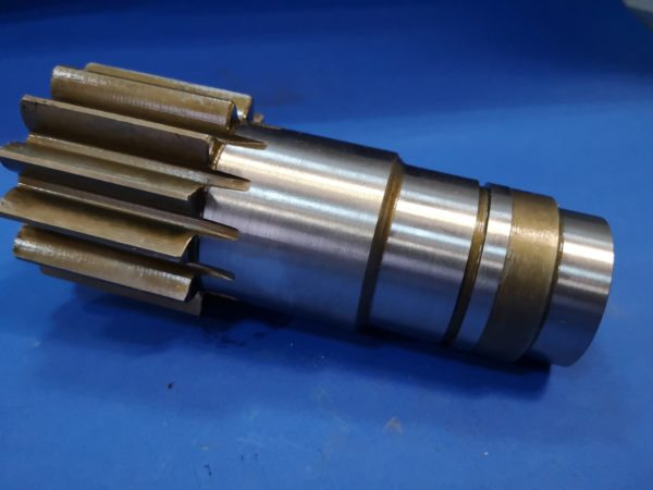 010290A Motorwelle schwenken - Swing motor for Construction machinery: picture 1 010290A Motorwelle schwenken - Swing motor for Construction machinery: picture 1