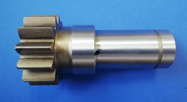 010440A Yanmar YB151U Schwenkmotorwelle - Swing motor for Construction machinery: picture 4 010440A Yanmar YB151U Schwenkmotorwelle - Swing motor for Construction machinery: picture 4