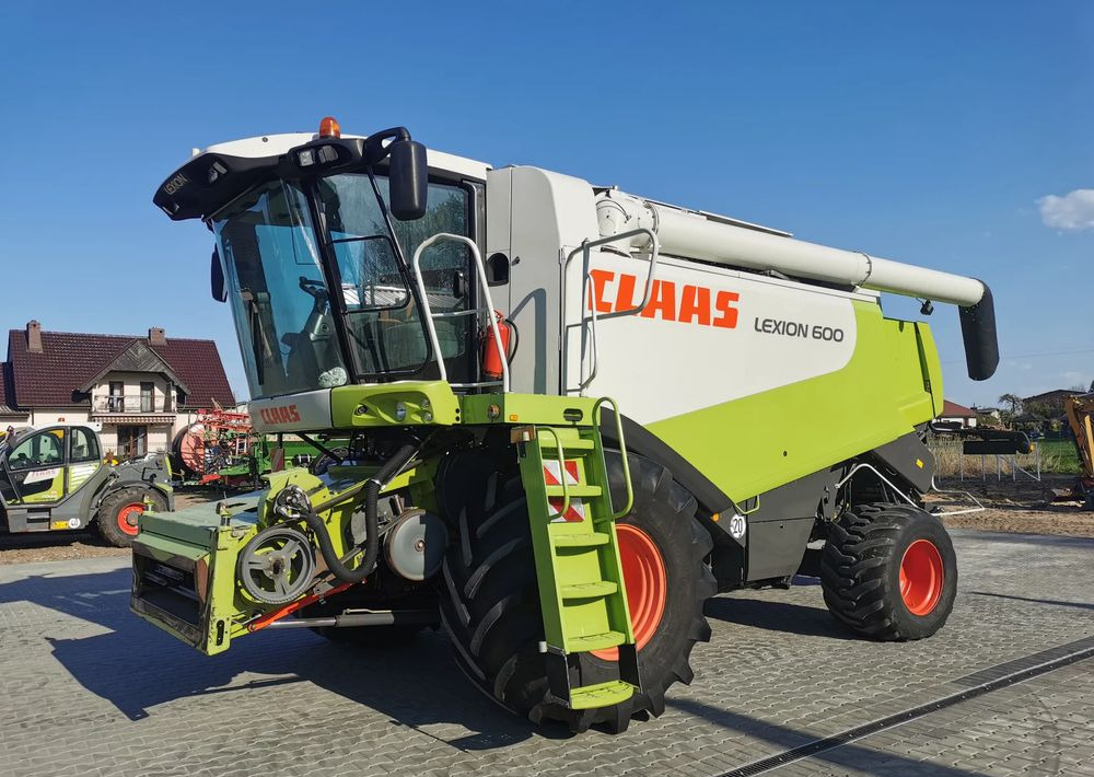 Claas Lexion 600 - Other machinery: picture 1 Claas Lexion 600 - Other machinery: picture 1