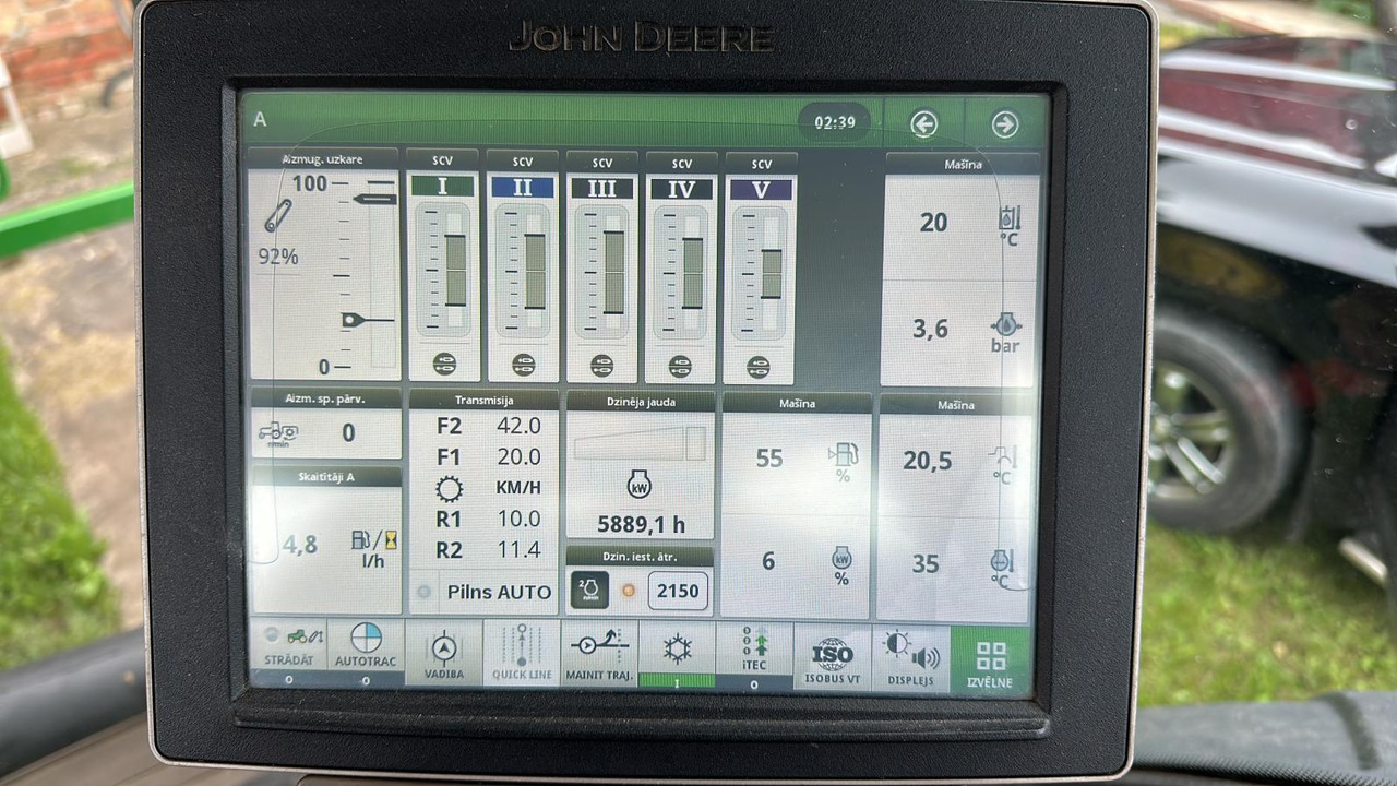 Tracked tractor John Deere 8345RT: picture 8